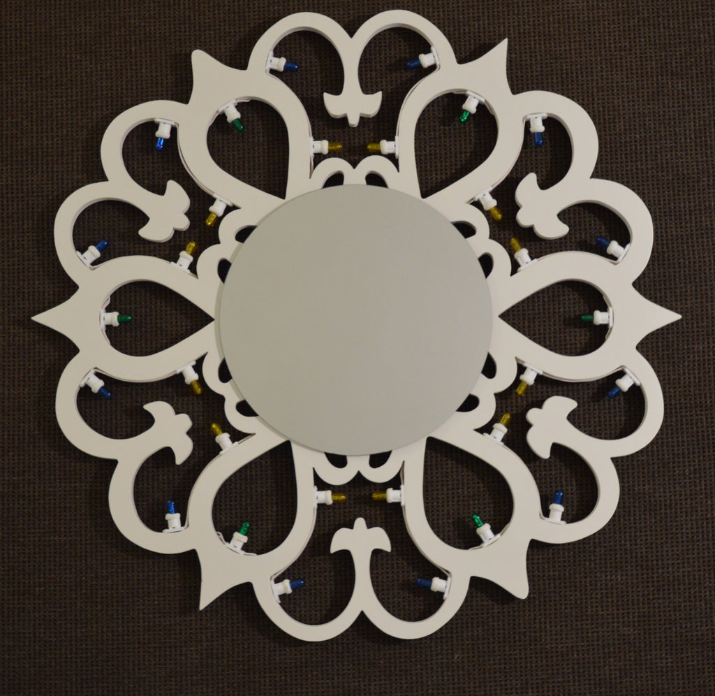 Specchio Tondo con Luminarie Salentine e Illuminazione LED Multicolor 120x120 cm – 4 Finiture