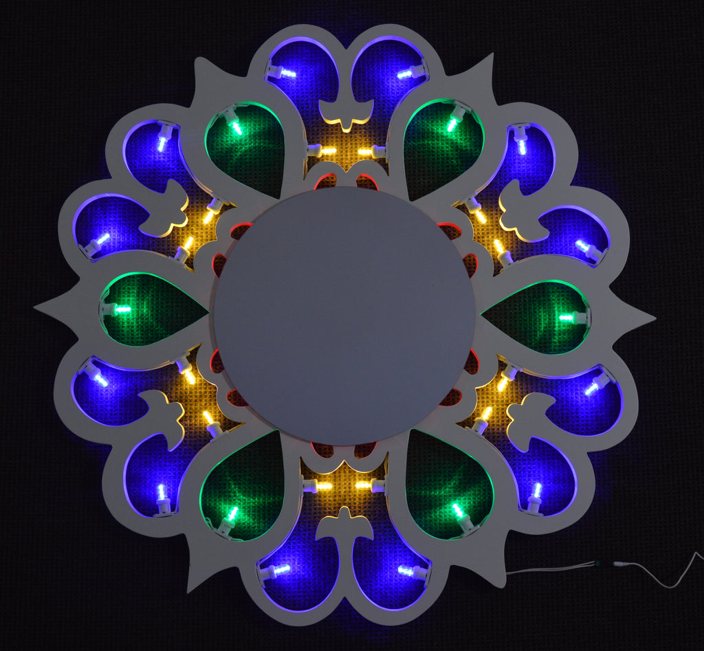 Specchio Tondo con Luminarie Salentine e Illuminazione LED Multicolor 120x120 cm – 4 Finiture