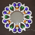 Specchio Tondo con Luminarie Salentine e Illuminazione LED Multicolor 120x120 cm – 4 Finiture